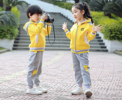 校服